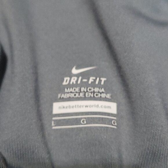 Nike dri fit athletic top - Picture 3 of 5